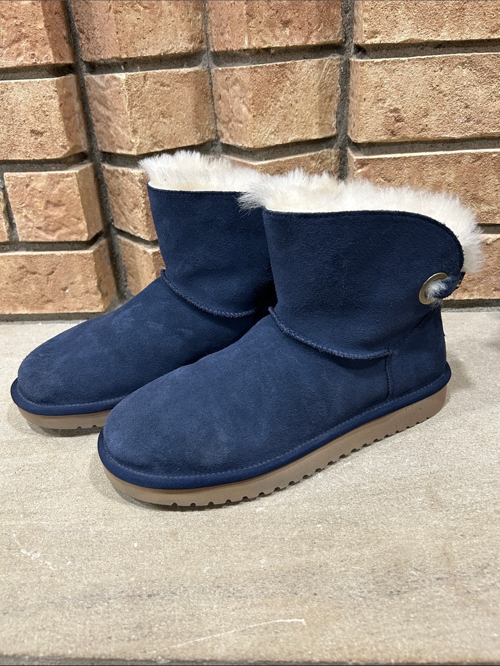 Koolaburra by UGG Mini Blue Suede Fur Lined Ankle Bootie #1105809 Women’s size 9